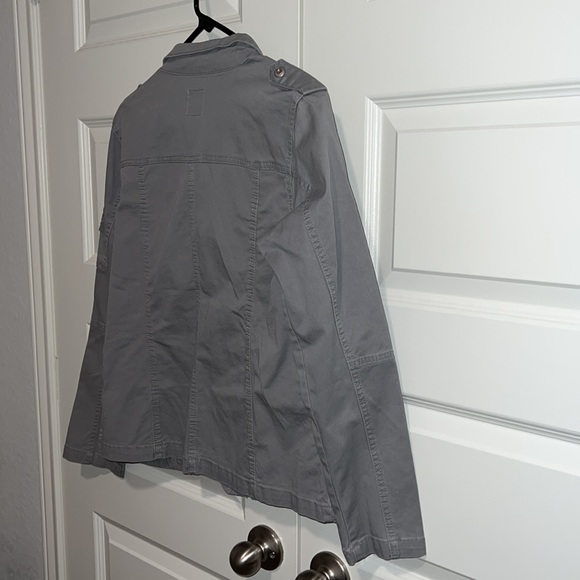 SIZE - MEDIUM COAT GREY - Picture 7 of 12